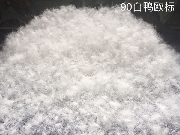 羽絨服廠家：羽絨服怎么洗最好？可以用洗衣機(jī)洗嗎？