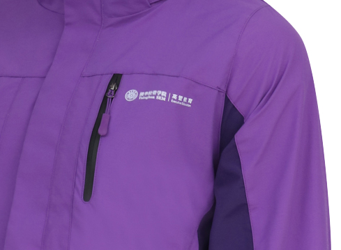 團(tuán)隊?wèi)敉馊弦粵_鋒衣定制生產(chǎn)廠家