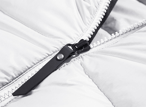 品牌羽絨服生產(chǎn)廠家專業(yè)定制女裝羽絨服