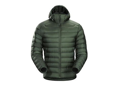 定制男士輕薄款保暖連帽羽絨服廠(chǎng)家