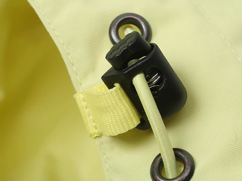 戶外休閑登山防風防水女式?jīng)_鋒衣定制加工