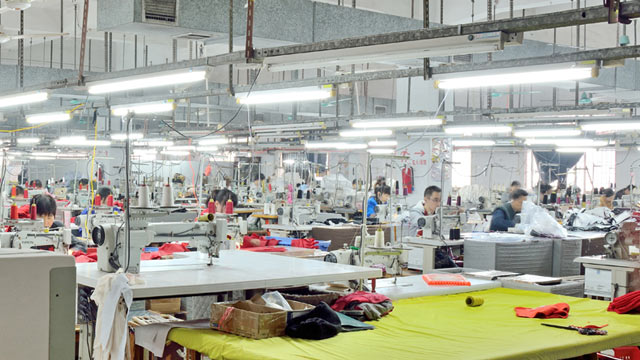 羽絨服防風(fēng)還是棉服防風(fēng)