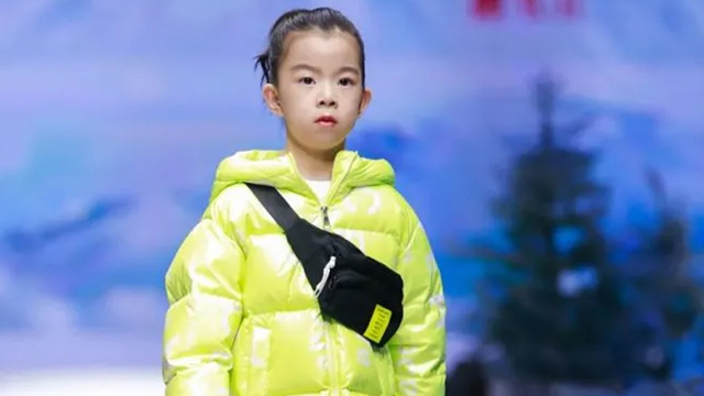 找羽絨服加工廠定制羽絨服一般生產(chǎn)周期是怎樣的？